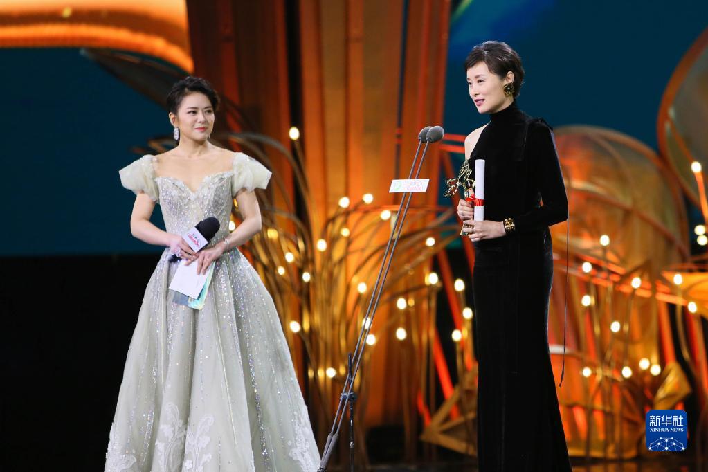 上海电视节揭晓白玉兰奖