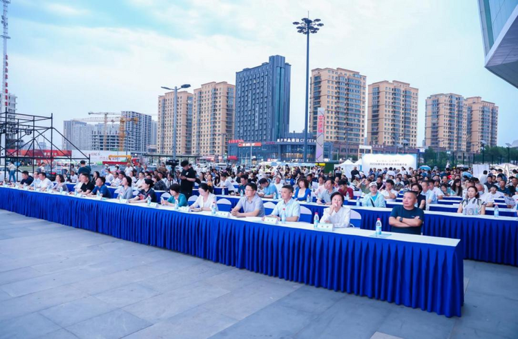 携手促进皖黑两地文旅交流 2023安徽文化旅游行业座谈会和市民推介会在 哈尔滨举办_fororder_图片10