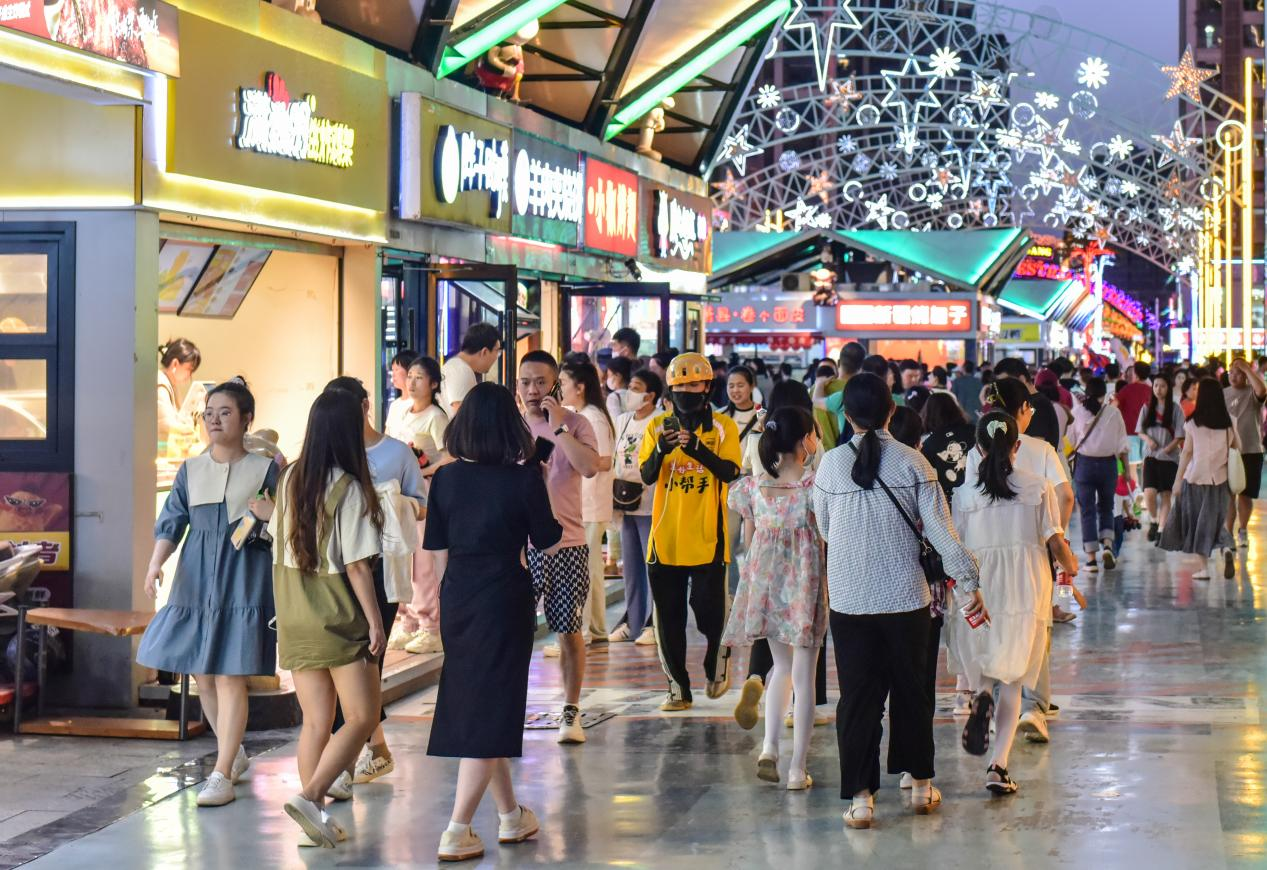 Ночная экономика придает новую жизненную силу развитию района Юйхуа города Шицзячжуан_fororder_图片15