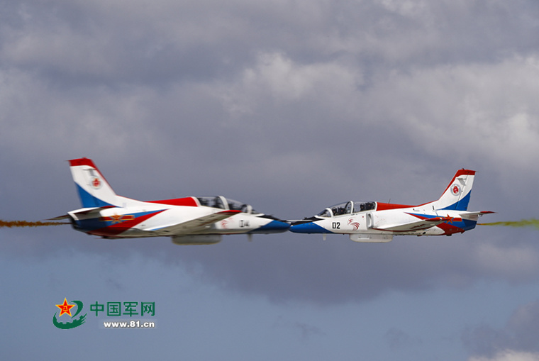 中国空军里尔飞机图片