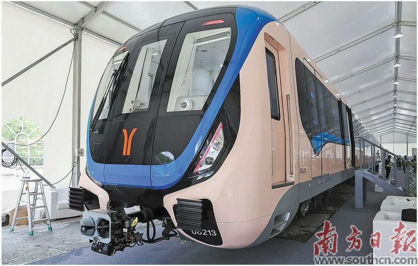 国内首列80A标准列车在广州下线_fororder_1