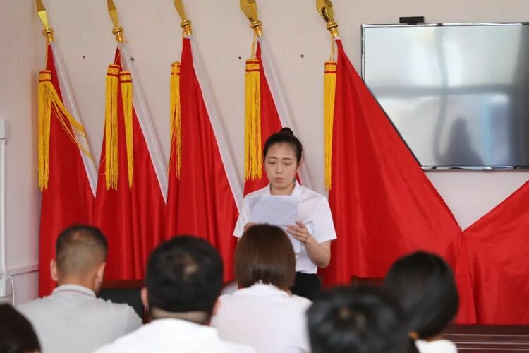 遵化市组织开展庆“七一”集中宣誓暨专题党课活动_fororder_640-3