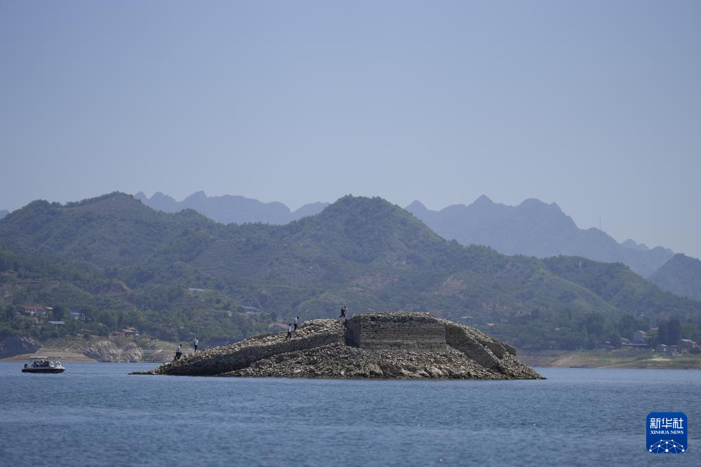 河北“水下长城”露芳容_fororder_5