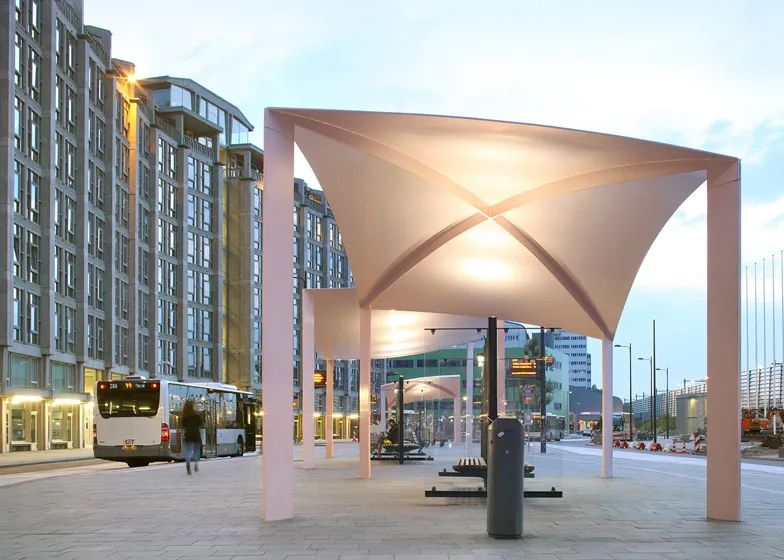 有趣的公交车站设计，为城市增添更多精彩！