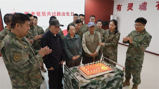 “錦州蘋果”樹下的主題黨日活動_fororder_錦州軍分區6