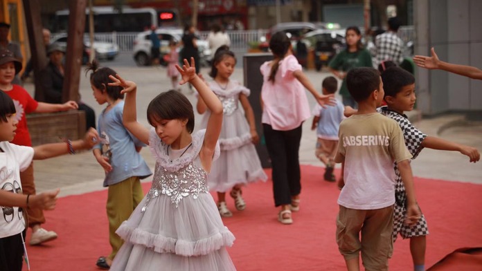 【2023打卡中国】新疆人的能歌善舞是与生俱来的（视频）_fororder_WechatIMG807