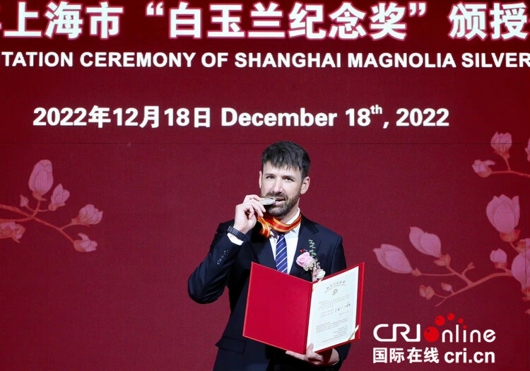 （遇见中国）新西兰媒体人安柏然：越来越多外国人告诉我 他们期待了解真实的中国_fororder___172.100.100.3_temp_9500031_1_9500031_1_1_beaf44e0-f940-4e9d-a9a8-cd97114676b1