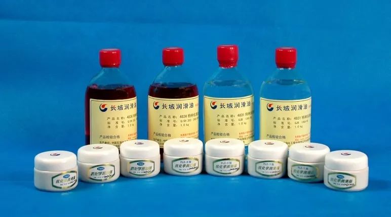 70年70秒：①从一条裤子到辉煌的中国石油工业