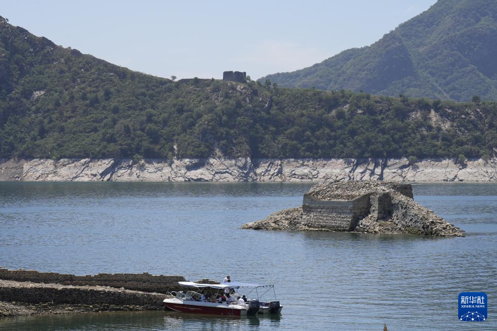 河北“水下长城”露芳容_fororder_2