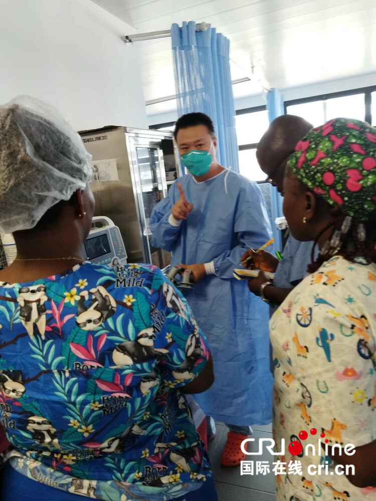 援外日记丨在利比里亚 我们从朋友变成了兄弟姐妹_fororder___172.100.100.3_temp_9500031_1_9500031_1_1_15b08602-6413-4ce2-9bcf-15a8d9bf7bb1