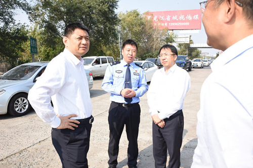 (已修改)【黑龍江】【供稿】哈爾濱市香坊區:國慶慰問送真情 黨的關懷暖人心