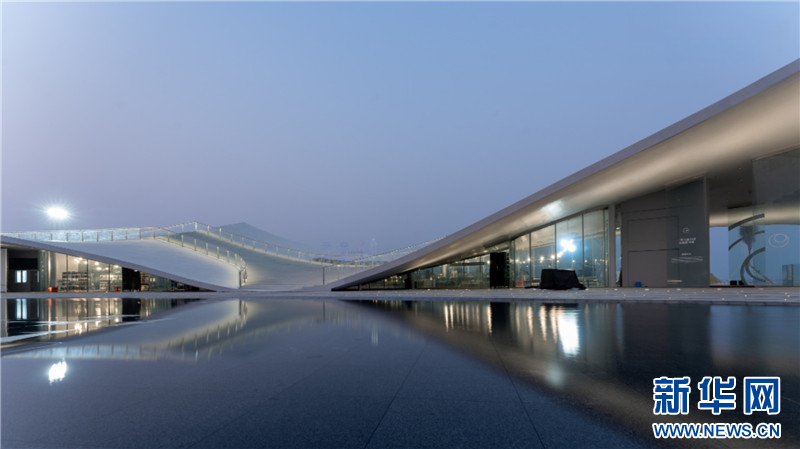 海口湾“天空之山”驿站：一道靓丽的城市风景线_fororder_20230801004