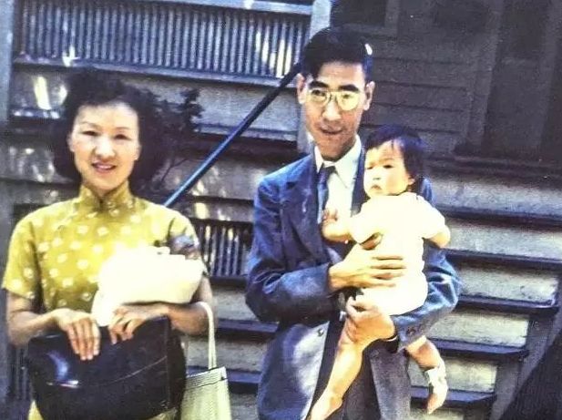 我们为什么要大阅兵？至少为了让2000万英烈看看这可爱的中国！
