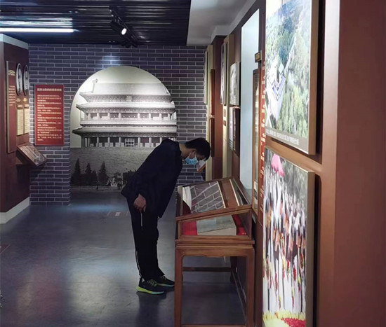 这份南信大学子捐赠的老报纸 再现73年前雨花台安葬英烈过程_fororder_微信图片_20230706153032_副本