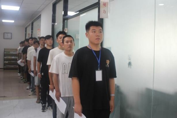 （原创）河北平泉：严格征兵体检 选拔优质兵员