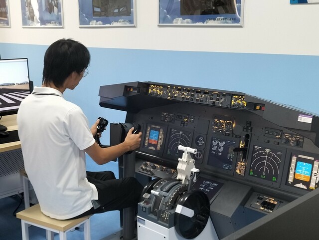 加强平台建设 助力高技能人才培养 第二届全国技能大赛赛前预热采访活动走进职业院校和企业_fororder_4