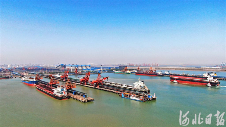 黄骅港上半年电煤下水超亿吨