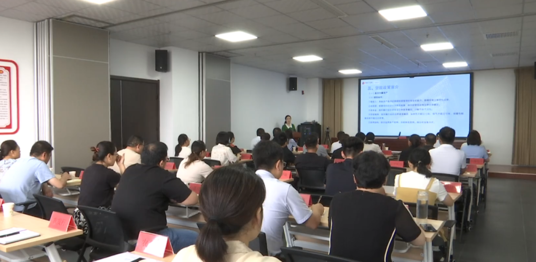 石家庄市鹿泉区 搭建平台 银政企对接促发展_fororder_图片2