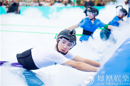 吓死宝宝了!井柏然坐大摆锤哀嚎不断