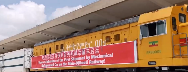 “一带一路”一家人 | 火车飞驰！亚吉铁路上的埃塞青年司机