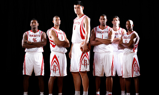 【名人堂姚明】:“中国红”在NBA赛场永飘扬