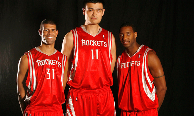 【名人堂姚明】:“中国红”在NBA赛场永飘扬