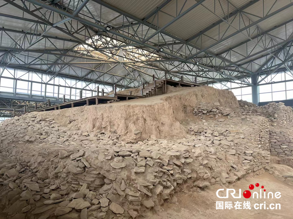 走进陕西榆林石峁遗址 感受千年古城独特的魅力_fororder_4cabec9e4f48bcdb78714c2f9f5284e_副本