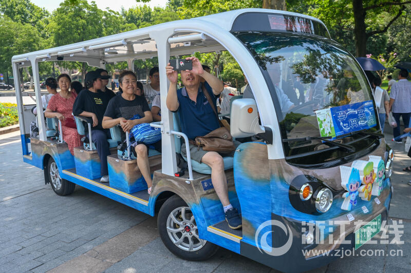 西湖亚运观光车来啦_fororder_W020230715594458314388