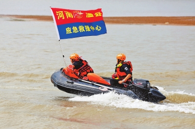 河南全力应对“七下八上”防汛关键期 夯实度汛基础 保持临战状态_fororder_2