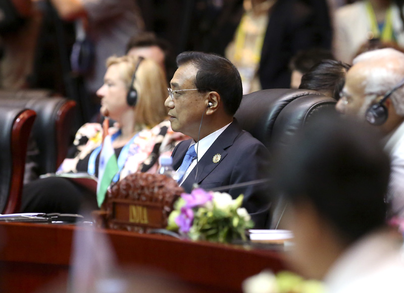 李克强出席第十一届东亚峰会时强调 推动东亚合作稳步向前 促进地区和平稳定持久繁荣