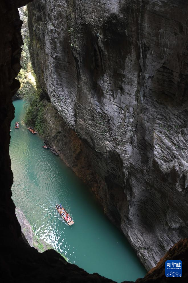 湖北鹤峰：峡谷探幽