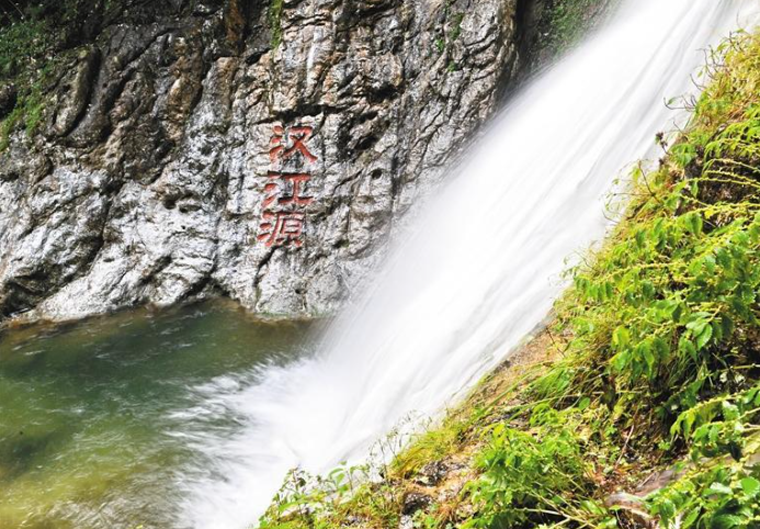 汉江源头护绿水 汩汩清流入秦川_fororder_微信图片_20230719085543