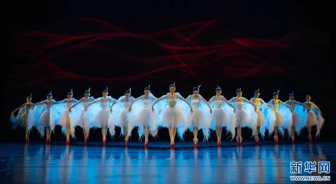 重庆芭蕾舞团《归来红菱艳》将于8月11日首演