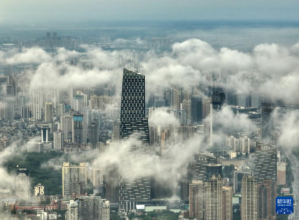 雨后武汉 如梦如幻