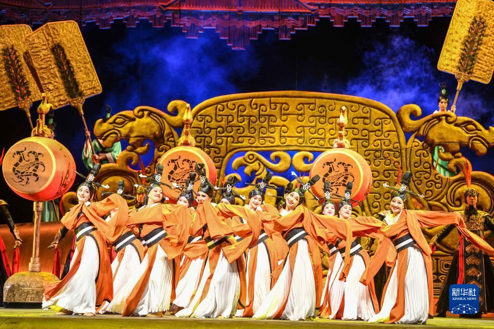 第六届中国新疆国际民族舞蹈节在乌鲁木齐开幕