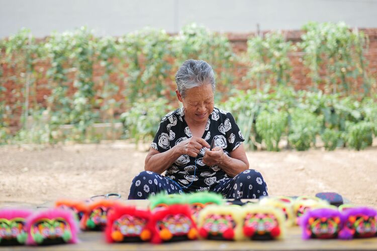 河北柏乡：手工技艺开出“致富花”_fororder_微信图片_20230721090206