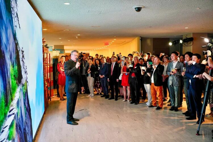 非物质文化遗产中的世界与中国