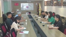 【原創】青島市城陽區商務局一行拜訪在中國韓國工藝品協會
