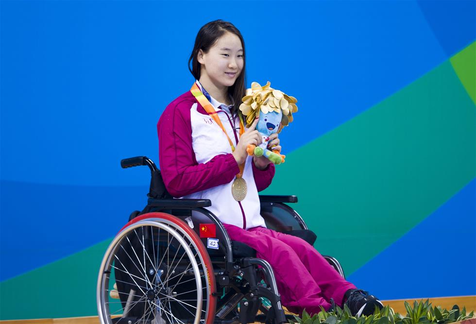 宋玲玲打破S6级女子100米仰泳世界纪录