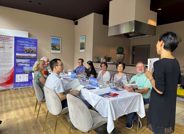 【原创】《卫礼贤与青岛》友城读书会活动在德国雷根斯堡举办_fororder_图片1