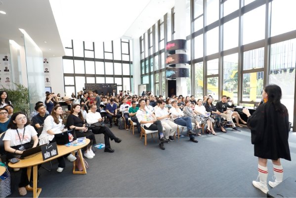 大湾区“时尚出行”收官 粤港人才跨界助力时装发展