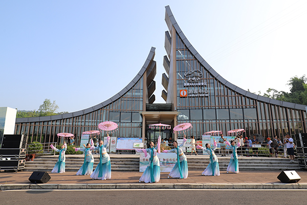 眉山丹棱：老峨山“六月六”朝山会吸引八方游客来朝_fororder_活动现场1--摄影-彭川