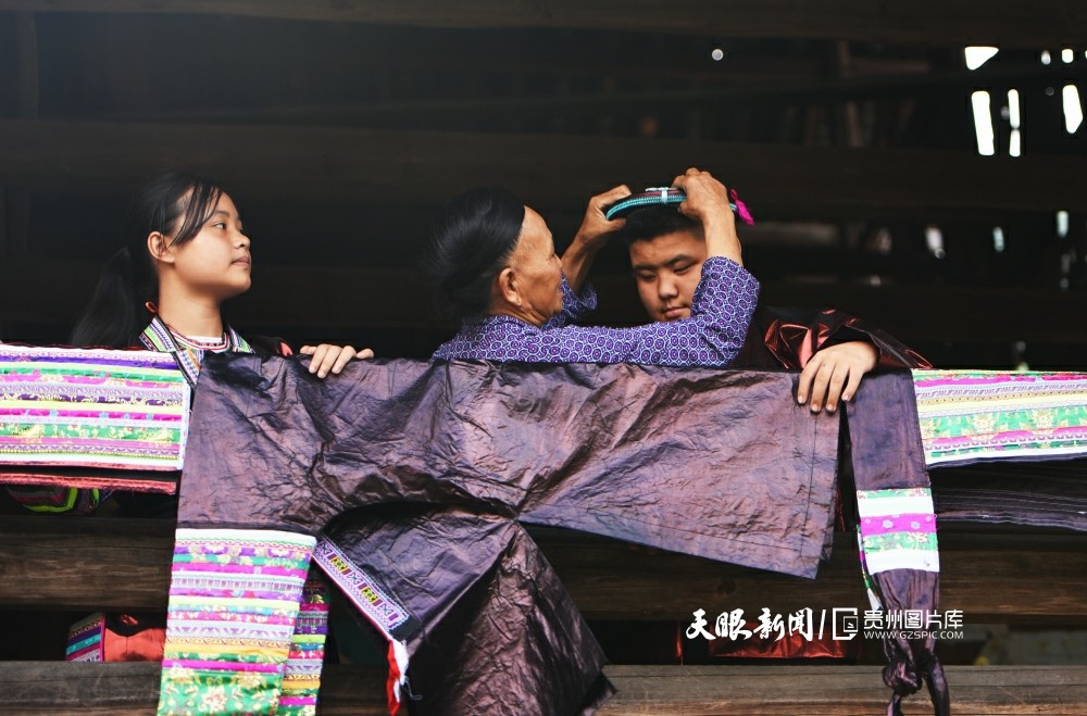 （中首）从江：瑶族同胞欢度多彩“晒衣节”