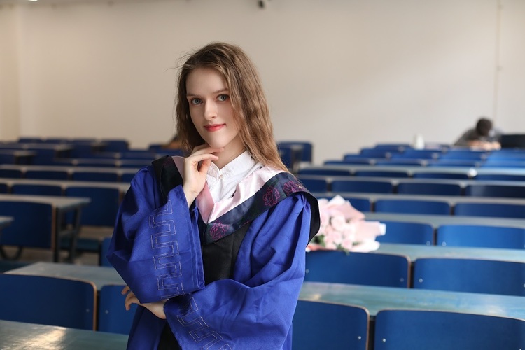 资讯有故事｜罗马尼亚留学生安娜：越了解中国文化 就越觉得中国可亲和可爱