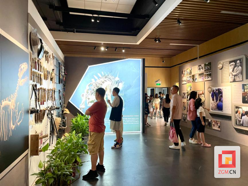（转载）仅用224天！自贡恐龙博物馆游客破百万