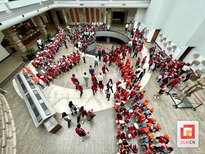 （转载）仅用224天！自贡恐龙博物馆游客破百万