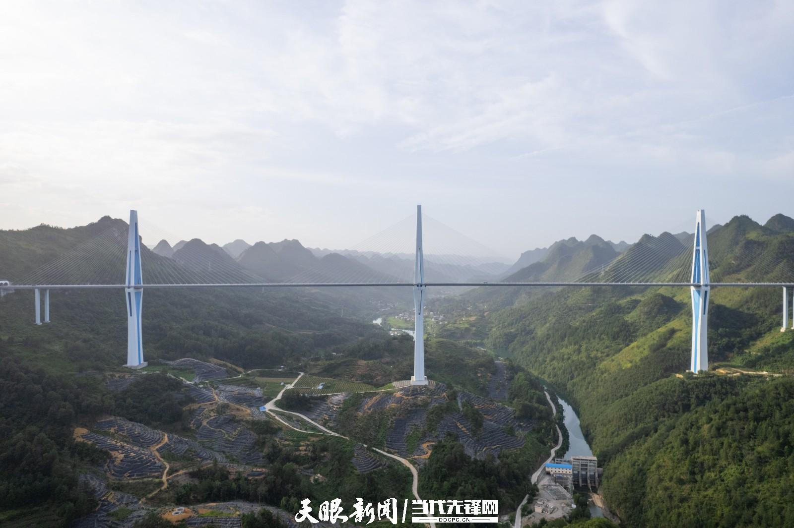 当平塘大桥遇上绝美晚霞