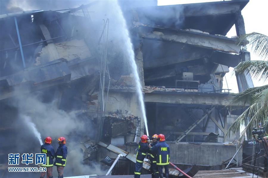 孟加拉国一工厂锅炉爆炸引发大火