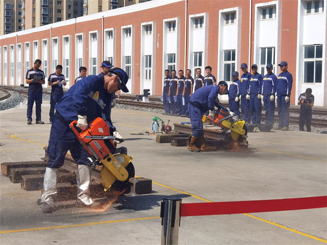 2023年“技能出彩 技能报国”——西安市高技能人才职业技能竞赛决赛启动_fororder_微信图片_20230726154014