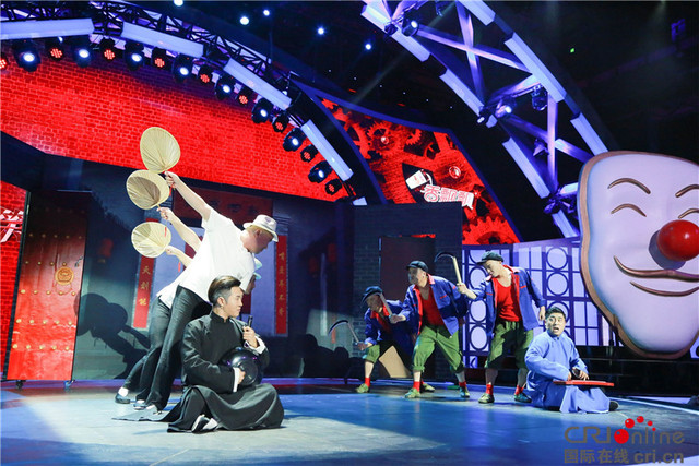 六爷哭了冯小刚不相信拜把子兄弟